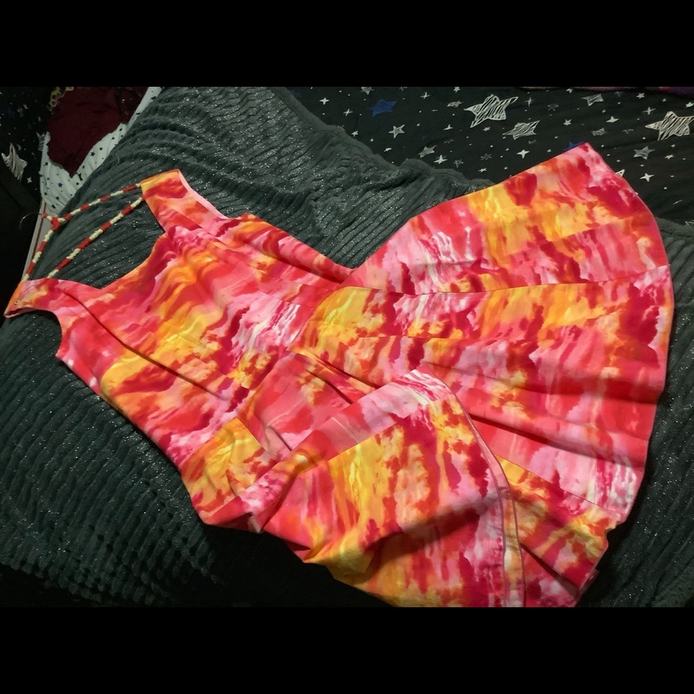 A Dress w/Bright Clouds in Sunset, Square neckline